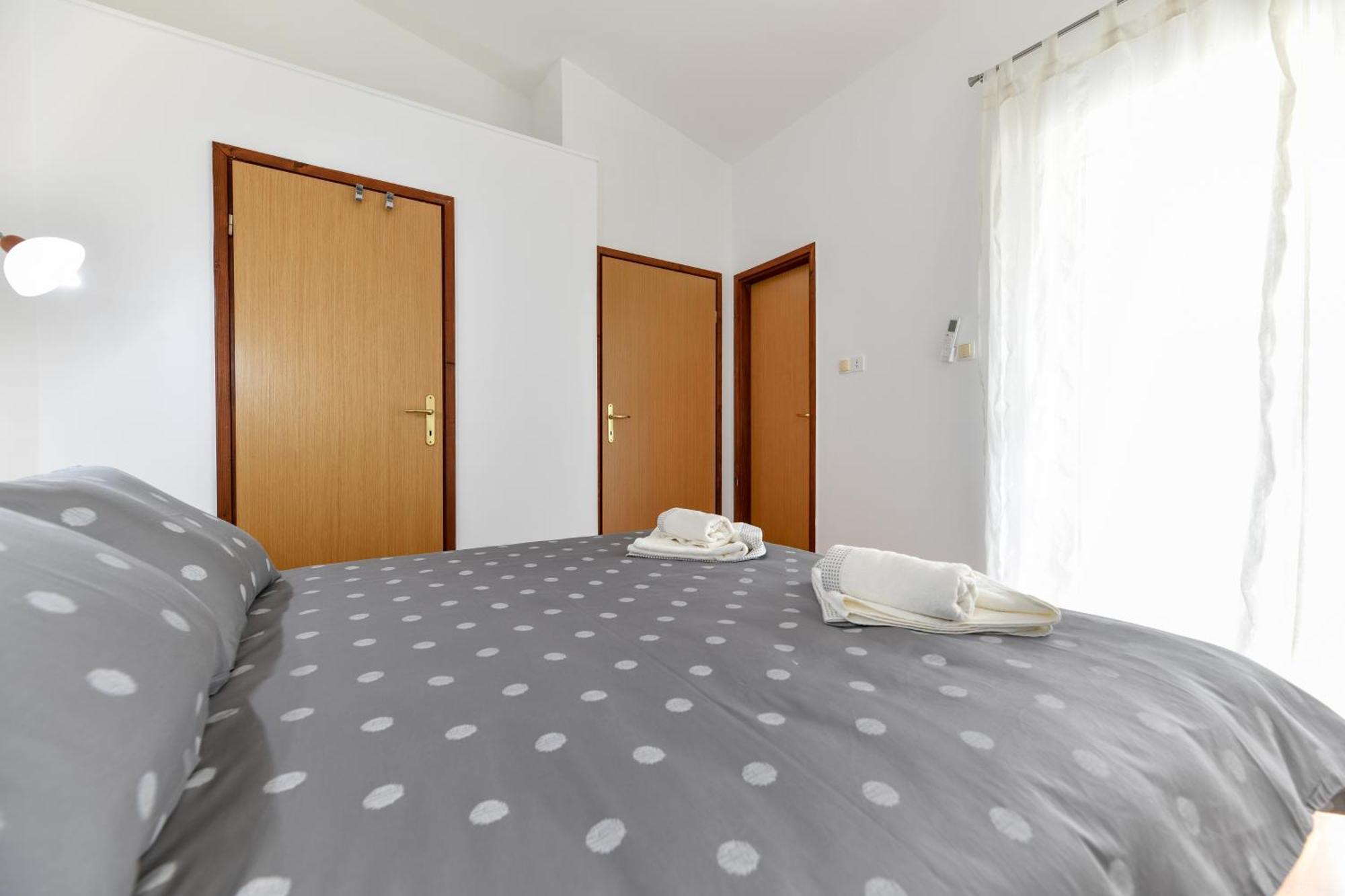 Sunset Puntamika Apartment Zadar Room photo